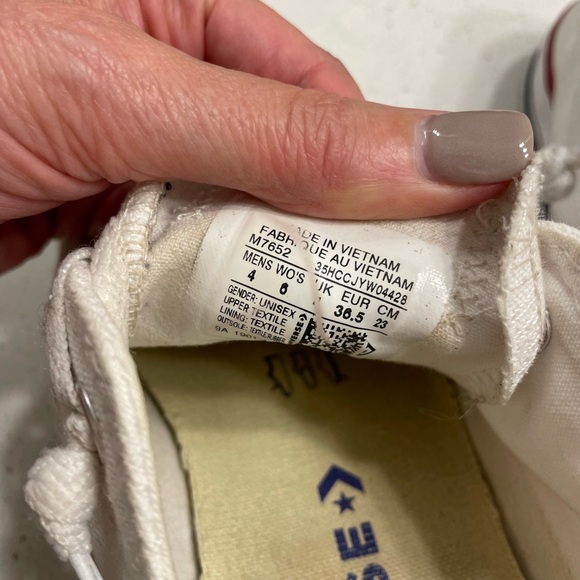 Converse - Chuck Taylor All Stars- Adult, Classic White - Picture 2 of 3